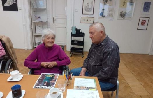 Návštěva knihovny s klienty SeniorCentra Kolín
